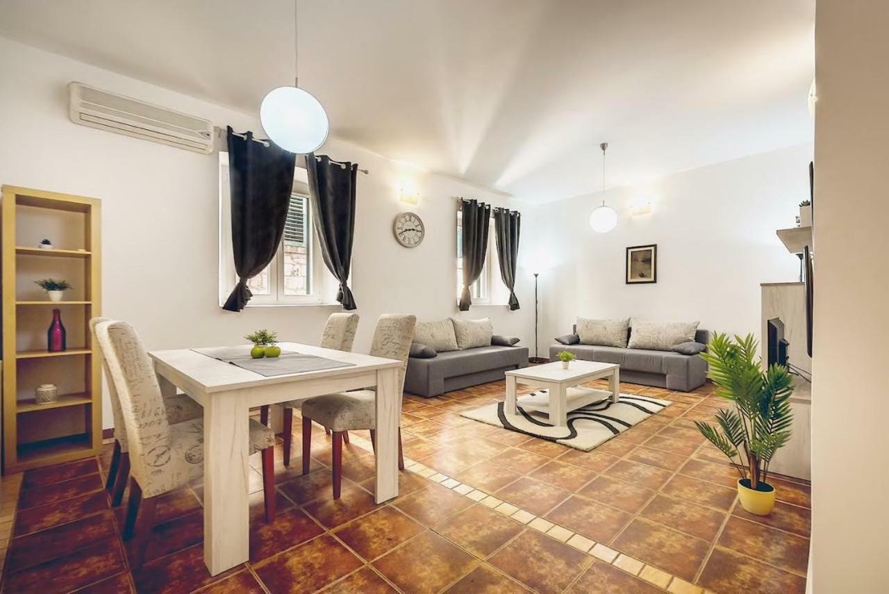 Old Town Experience Apartment Kotor Bagian luar foto